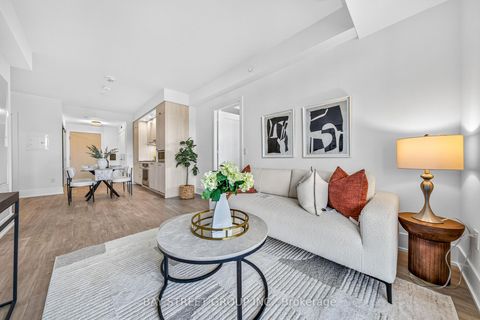 Photo 8 at 801 - 480 Front Street W, Waterfront Communities C1, Toronto