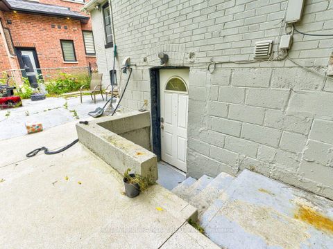 Photo 8 at 56 Lovilla Boulevard, Pelmo Park W5, Toronto
