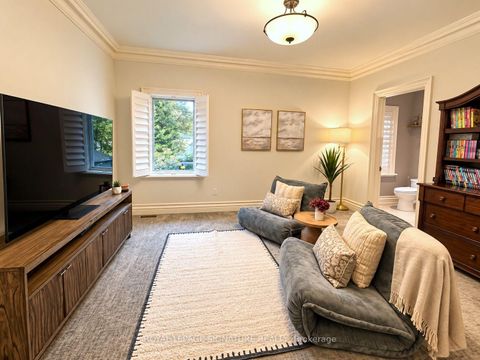 Photo 16 at 1 Oakley Place, Windfields, Toronto
