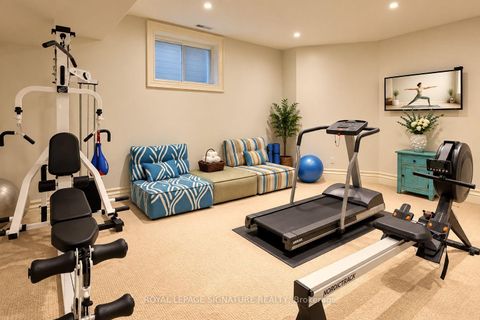 Photo 21 at 1 Oakley Place, Windfields, Toronto