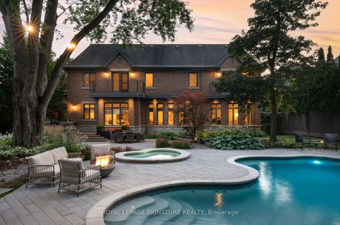 Photo 26 at 1 Oakley Place, Windfields, Toronto