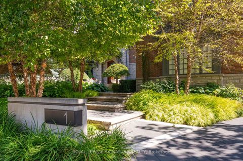 Photo 39 at 1 Oakley Place, Windfields, Toronto