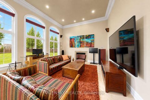 Photo 13 at 405 Athabasca Drive, Rural Vaughan, Vaughan