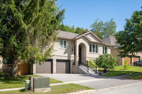 Photo 7 at 5 Grouse Glen, Ardagh, Barrie