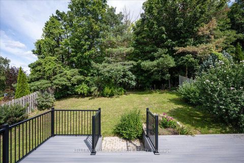 Photo 9 at 5 Grouse Glen, Ardagh, Barrie