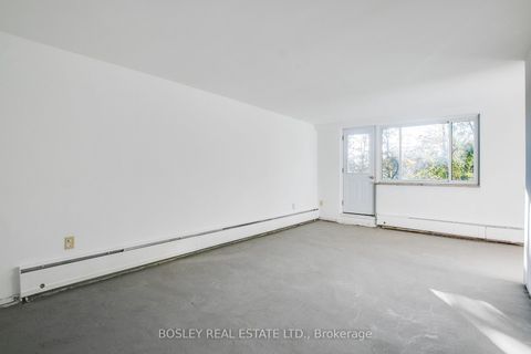 Photo 8 at 404 - 158 Crescent Road, Moore Park, Toronto
