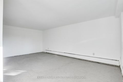 Photo 11 at 404 - 158 Crescent Road, Moore Park, Toronto