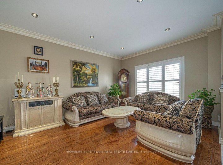 Photo 1 at 47 Davos Road W, Vellore Village, Vaughan