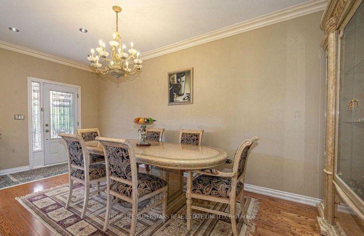 Photo 2 at 47 Davos Road W, Vellore Village, Vaughan