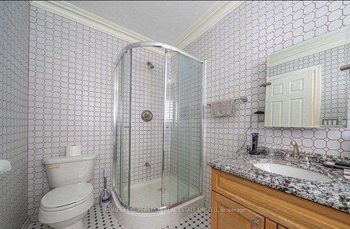 Photo 7 at 47 Davos Road W, Vellore Village, Vaughan