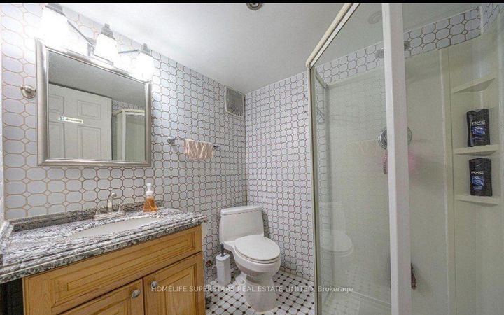 Photo 14 at 47 Davos Road W, Vellore Village, Vaughan