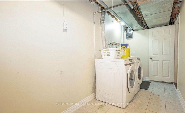 Photo 15 at 47 Davos Road W, Vellore Village, Vaughan