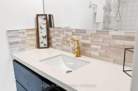 Photo 36 at 1215 - 11753 Sheppard Avenue E, Rouge E11, Toronto