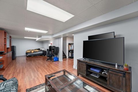 Photo 19 at 222 Biscayne Boulevard, Keswick South, Georgina