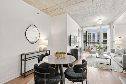 Photo 6 at 628 - 20 Minowan Miikan Lane, Little Portugal, Toronto