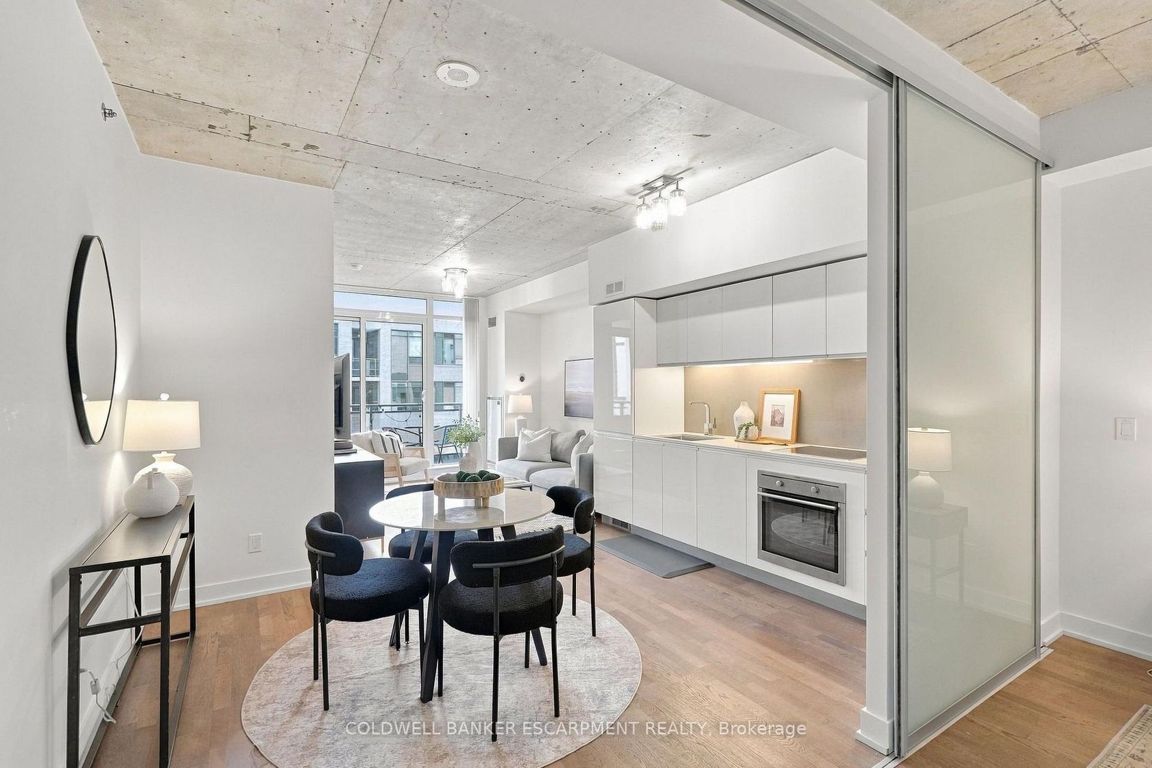 628 - 20 Minowan Miikan Lane, Little Portugal, Toronto 2