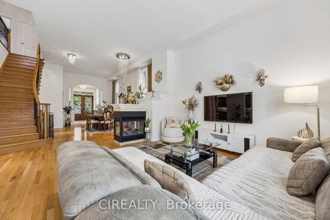 Photo 10 at 289 Chatfield Drive, Vellore Village, Vaughan