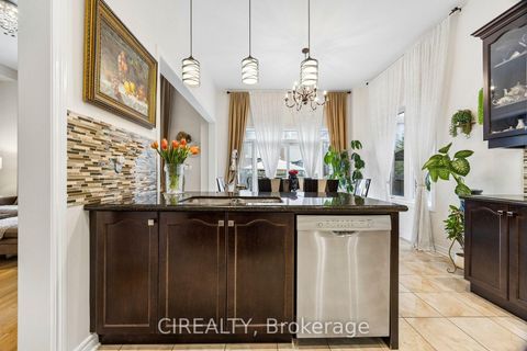 Photo 15 at 289 Chatfield Drive, Vellore Village, Vaughan