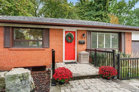Photo 1 at 433 Brownfield Gardens, Rouge E10, Toronto