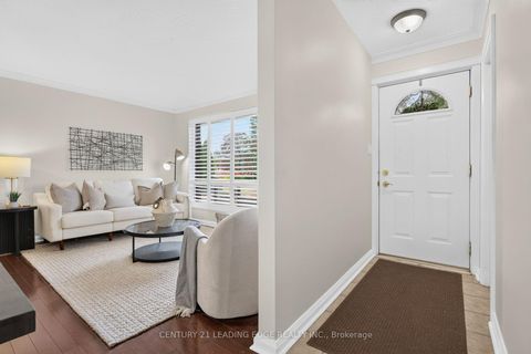 Photo 5 at 433 Brownfield Gardens, Rouge E10, Toronto