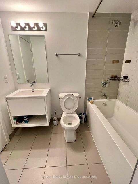 Photo 8 at 406 - 159 Wellesley Street E, South St. James Town, Toronto