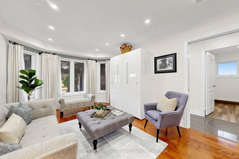 Photo 3 at 43 Bonnydon Crescent, Rouge E11, Toronto
