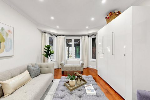 Photo 4 at 43 Bonnydon Crescent, Rouge E11, Toronto
