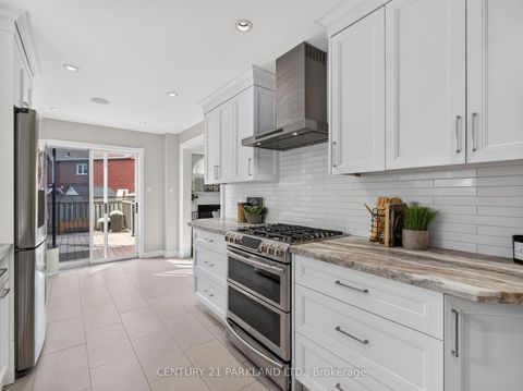 Photo 9 at 228 Rosemount Avenue, Pelmo Park W4, Toronto