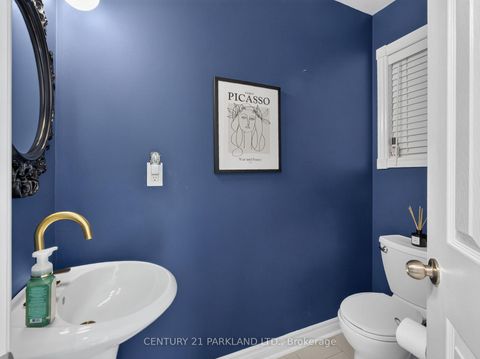 Photo 12 at 228 Rosemount Avenue, Pelmo Park W4, Toronto