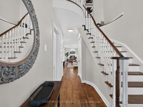 Photo 13 at 228 Rosemount Avenue, Pelmo Park W4, Toronto