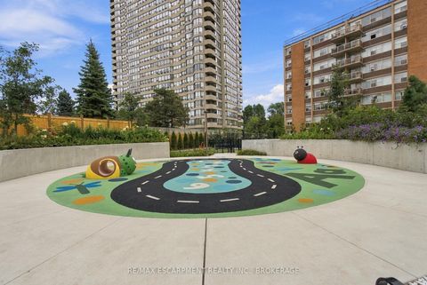 Photo 32 at 2010 - 60 Central Park Road Way, City Centre West, Toronto