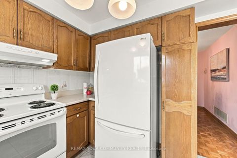Photo 15 at 49 Trevor Street, East Woodbridge, Vaughan
