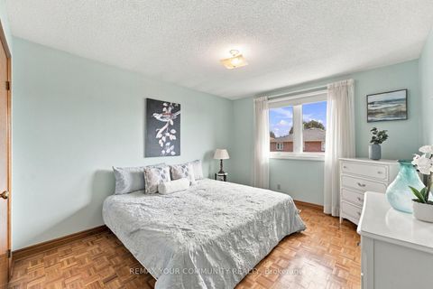 Photo 32 at 49 Trevor Street, East Woodbridge, Vaughan