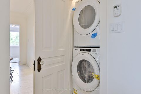 Photo 9 at 262 Roncesvalles Avenue, Swansea, Toronto