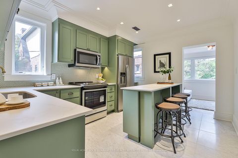 Photo 10 at 262 Roncesvalles Avenue, Swansea, Toronto