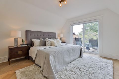 Photo 18 at 262 Roncesvalles Avenue, Swansea, Toronto