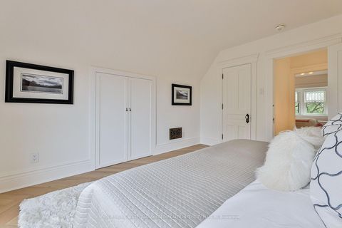 Photo 19 at 262 Roncesvalles Avenue, Swansea, Toronto
