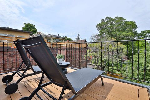 Photo 20 at 262 Roncesvalles Avenue, Swansea, Toronto