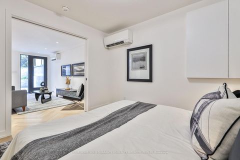 Photo 42 at 262 Roncesvalles Avenue, Swansea, Toronto
