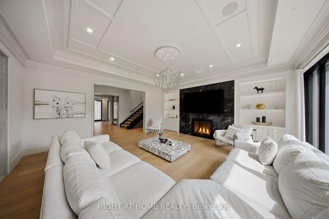 Photo 9 at 125 Clearview Heights, King City, King