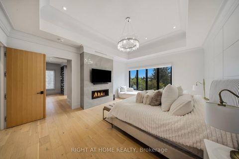 Photo 19 at 125 Clearview Heights, King City, King