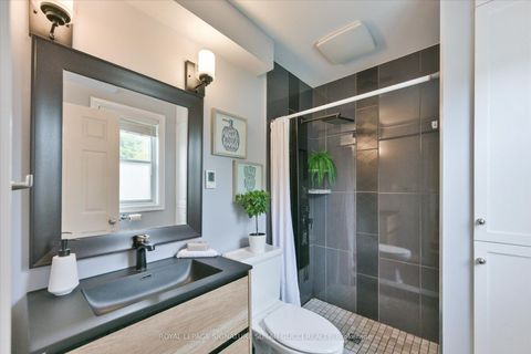 Photo 13 at 29 Topham Road, Parkview, Toronto