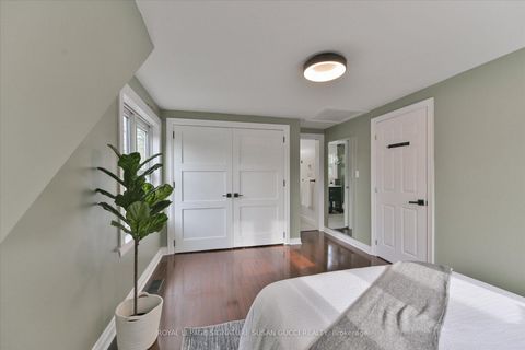 Photo 17 at 29 Topham Road, Parkview, Toronto