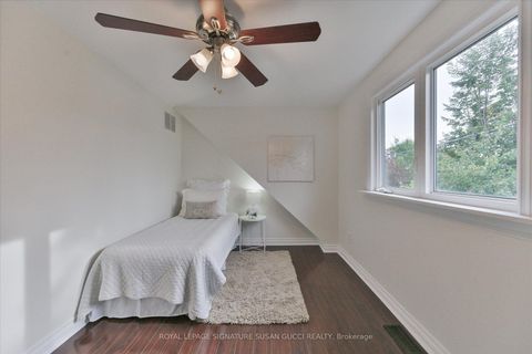 Photo 22 at 29 Topham Road, Parkview, Toronto