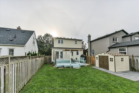 Photo 34 at 29 Topham Road, Parkview, Toronto