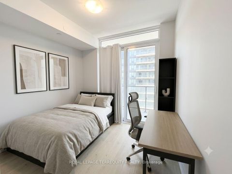 Photo 5 at 505 - 8 Eglinton Avenue E, Mount Pleasant West, Toronto