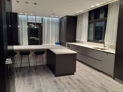 Photo 21 at 505 - 8 Eglinton Avenue E, Mount Pleasant West, Toronto