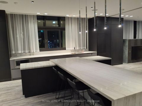 Photo 23 at 505 - 8 Eglinton Avenue E, Mount Pleasant West, Toronto