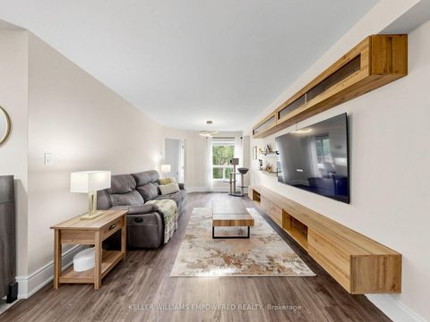 Photo 3 at 100 Dawlish Avenue, Aurora Highlands, Aurora