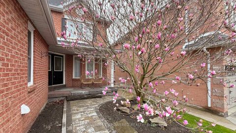 Photo 6 at 100 Dawlish Avenue, Aurora Highlands, Aurora